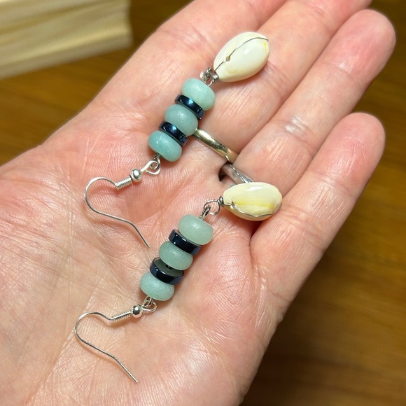 3/$25 Shell Drop Earrings - Picture 2 of 4